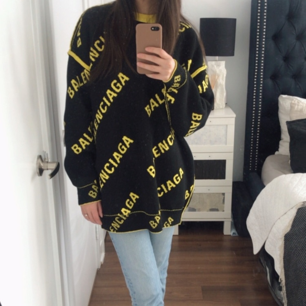 Balenciaga Reversible Sweater Unisex - Picture 2 of 5